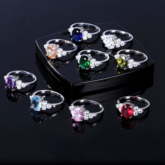 925 Sterling Silver Blue Topaz Ring - Picture 3 of 3